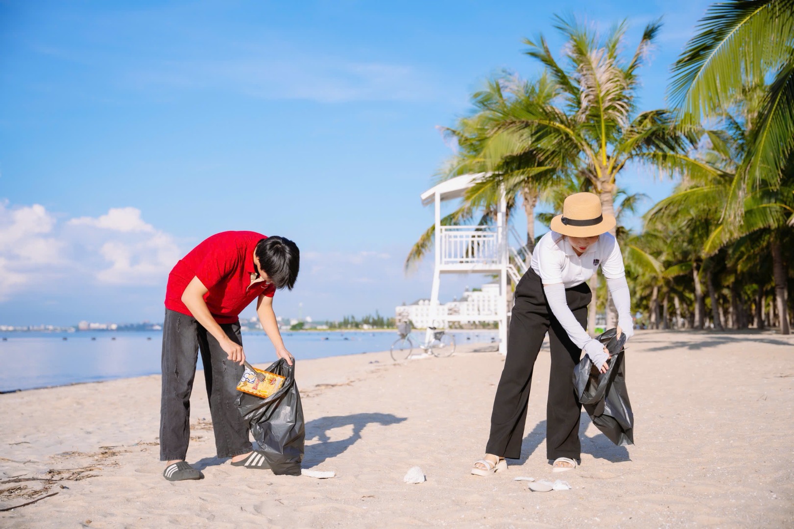 z7023792426084 b8a4256bc12ad063d6c50b36d07eb674